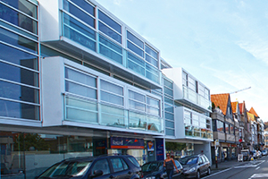 Dirk Coopman Architect Knokke appartementsbouw groepswoningen glazen gevel licht ecologie dak in glas roof in glass glass construction natural light glass facade natuurlijk licht